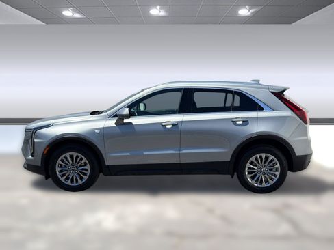 Certified 2025 Cadillac XT4 Premium Luxury FWD image 2
