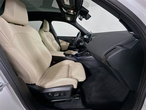Used 2025 BMW X3 xDrive30i w/ Premium Package image 29