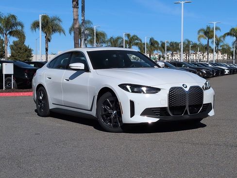 New 2026 BMW i4 eDrive40 w/ Premium Package image 2