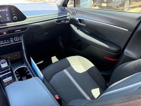 Used 2021 Hyundai Sonata SEL w/ Preferred Accessory Package FWD image 16