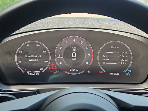 Certified 2024 Porsche Cayenne AWD/4WD image 36