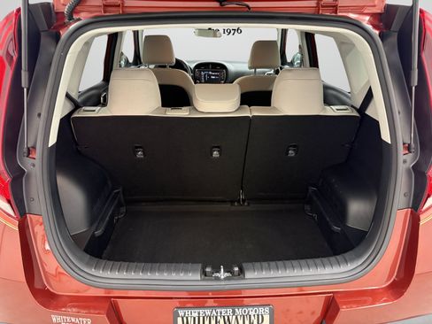 Used 2022 Kia Soul LX FWD image 9