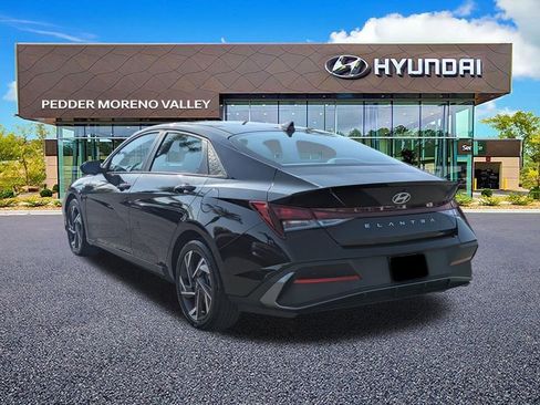 Certified 2025 Hyundai Elantra Sport FWD image 5