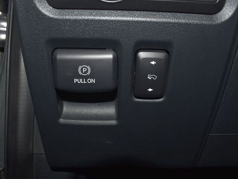 Used 2021 Ford F150 Lariat w/ Equipment Group 502A High AWD/4WD image 19