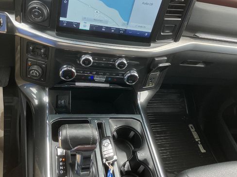 Used 2021 Ford F150 Lariat AWD/4WD image 18