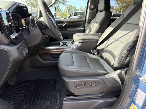 New 2026 Chevrolet Silverado 2500 LT w/ Leather Package image 9