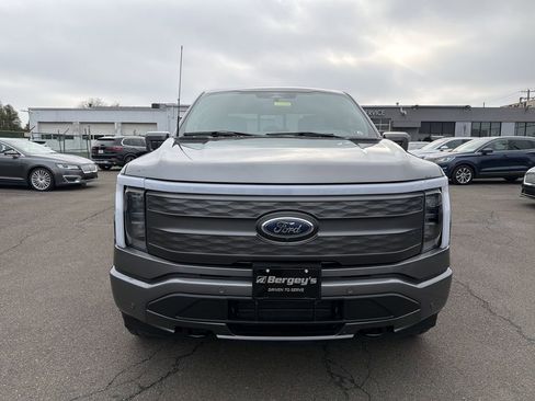 Used 2023 Ford F150 Lightning Lariat w/ Equipment Group 511A High image 8