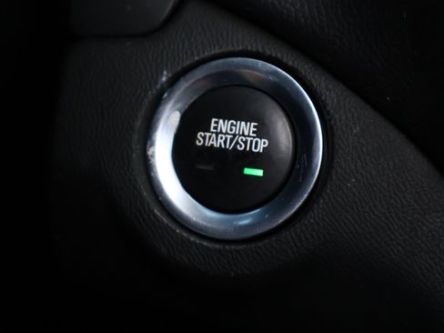 Used 2022 Chevrolet Equinox LT FWD image 17