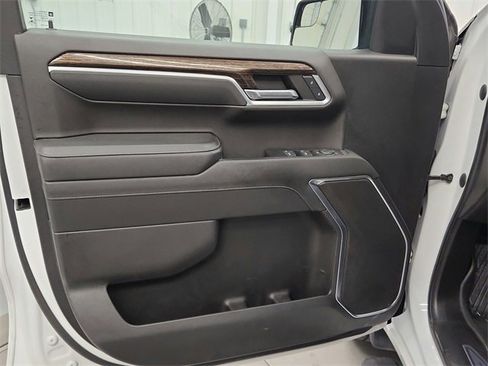 Used 2023 GMC Sierra 1500 Elevation image 27