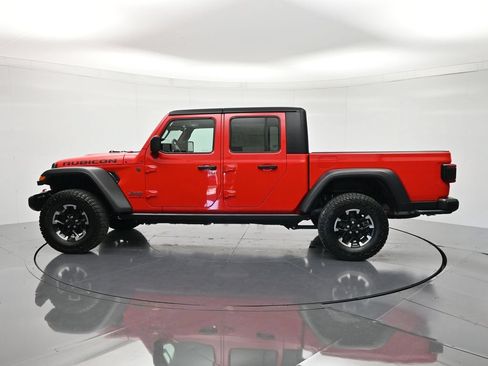 Used 2026 Jeep Gladiator Rubicon AWD/4WD image 8