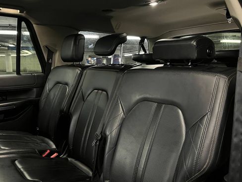 Used 2019 Ford Expedition Max Platinum AWD/4WD image 24