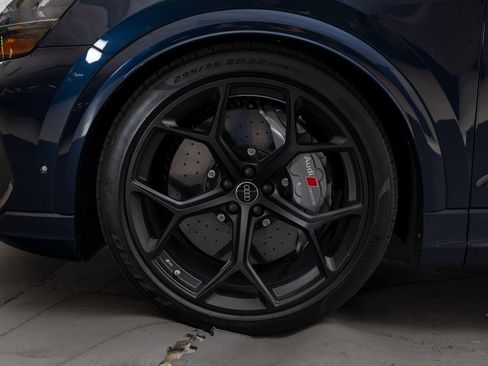 Used 2025 Audi RS Q8 performance image 49