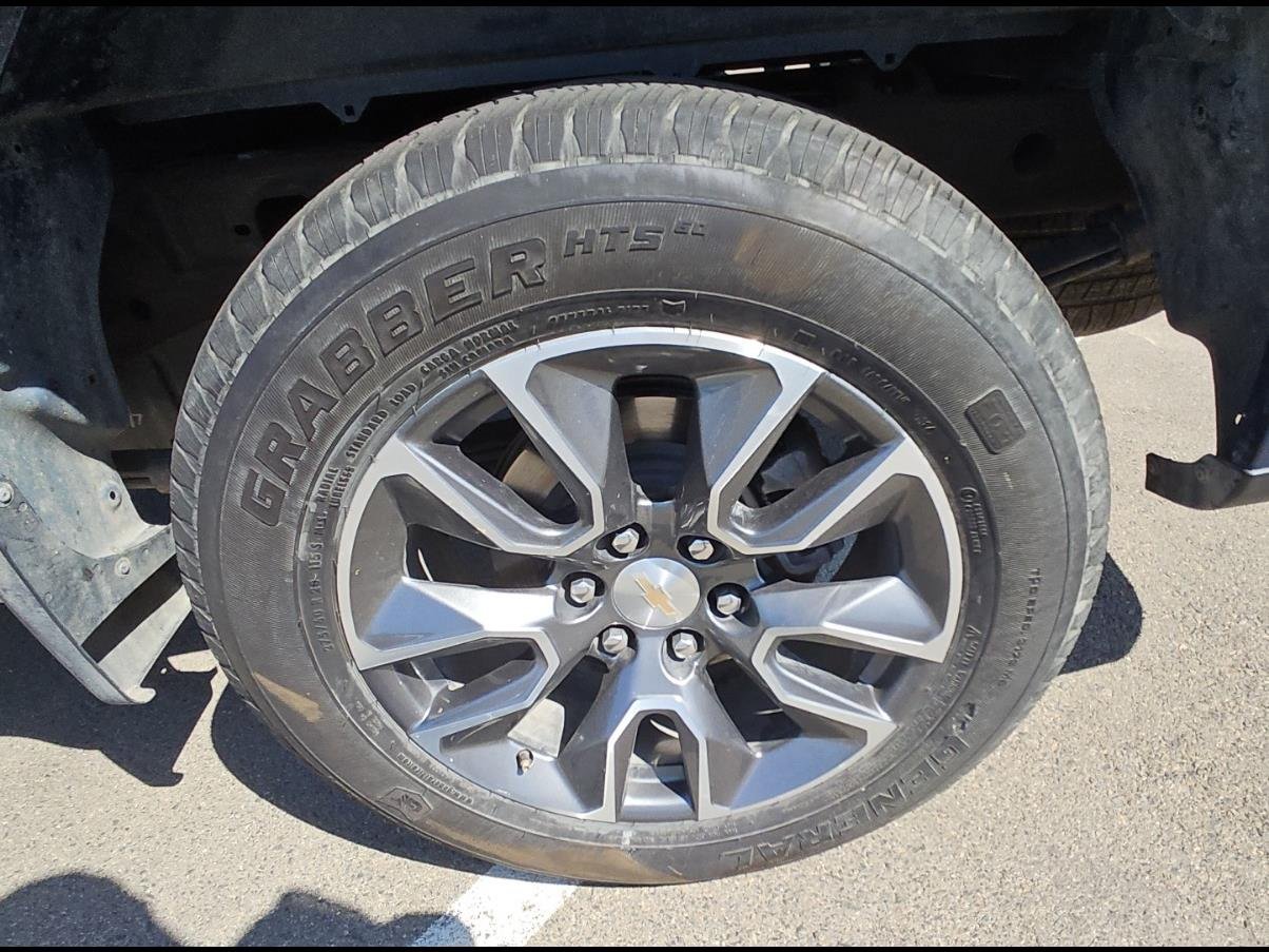 Used 2024 Chevrolet Silverado 1500 LT w/ Leather Package RWD image 17