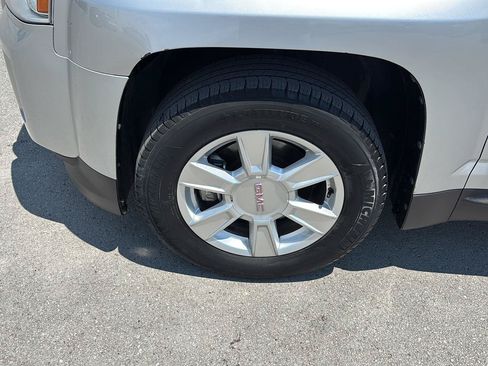 Used 2011 GMC Terrain SLE FWD image 10
