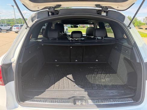 Used 2021 Mercedes-Benz GLC 300 4MATIC image 19