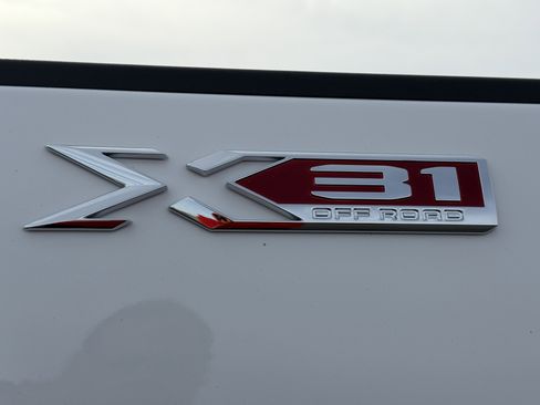 New 2026 GMC Sierra 3500 SLT w/ SLT Premium Package image 11