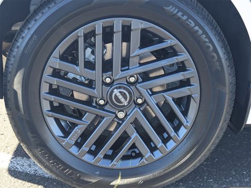 New 2026 Nissan Sentra SV image 9