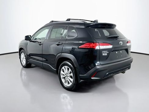 Used 2025 Toyota Corolla Cross LE w/ Moonroof Package AWD/4WD image 6