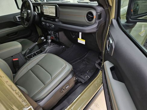 New 2026 Jeep Gladiator Mojave AWD/4WD image 7
