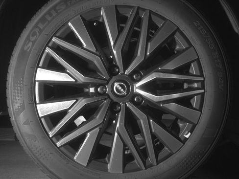 Used 2025 Kia Sportage LX image 15