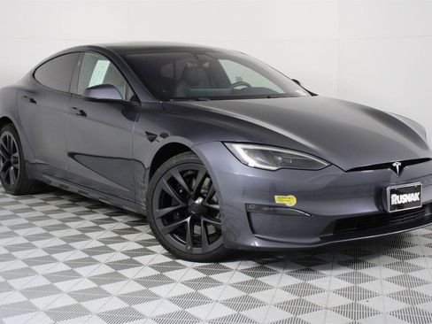 Used 2022 Tesla Model S image 9
