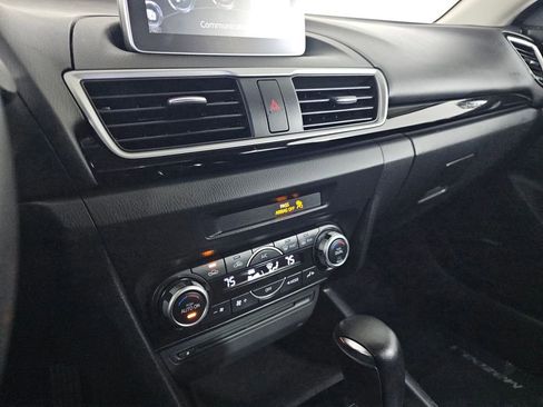 Used 2014 MAZDA MAZDA3 i Touring w/ Technology Package image 26