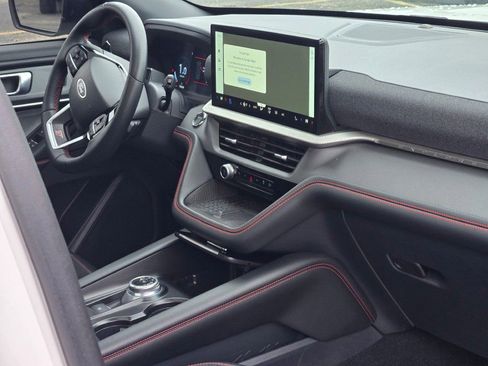 Certified 2025 Ford Explorer ST image 8