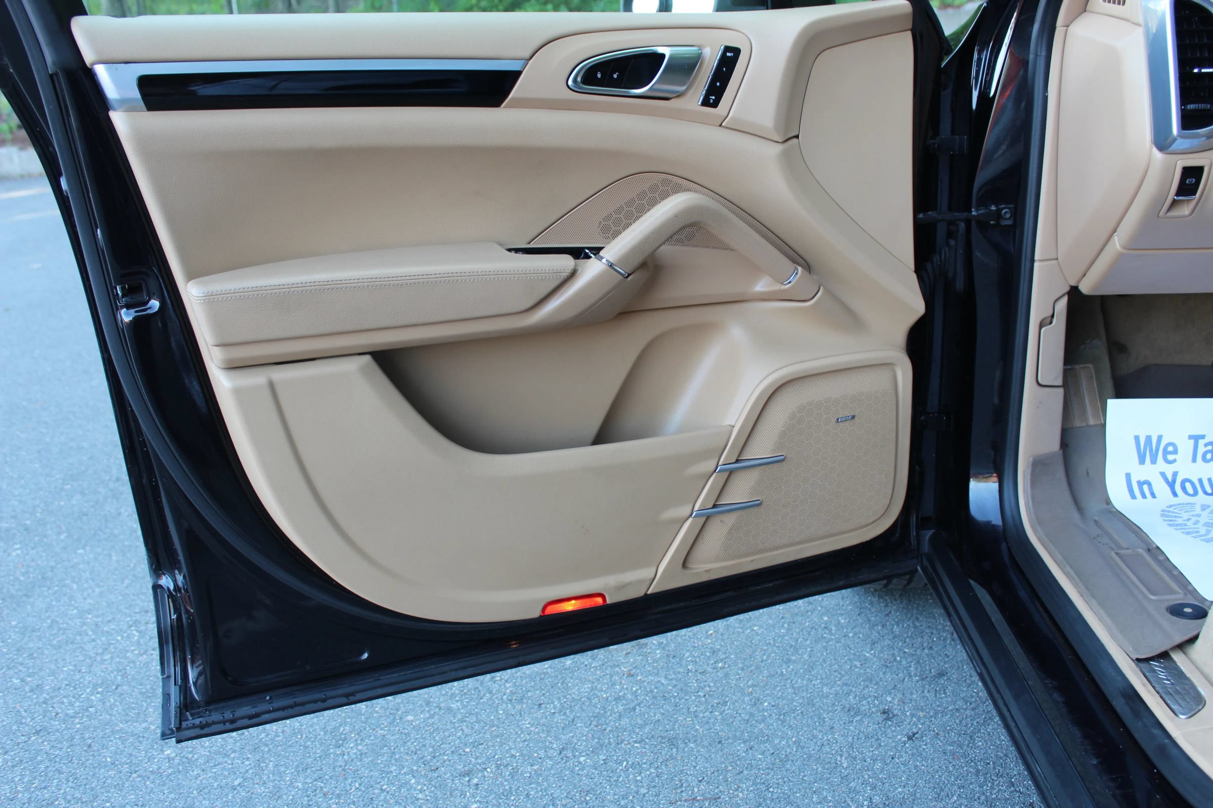 Used 2014 Porsche Cayenne AWD/4WD image 11