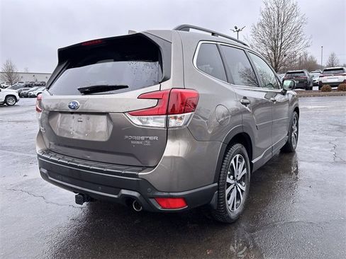 Used 2019 Subaru Forester Limited w/ Popular Package #3 image 11
