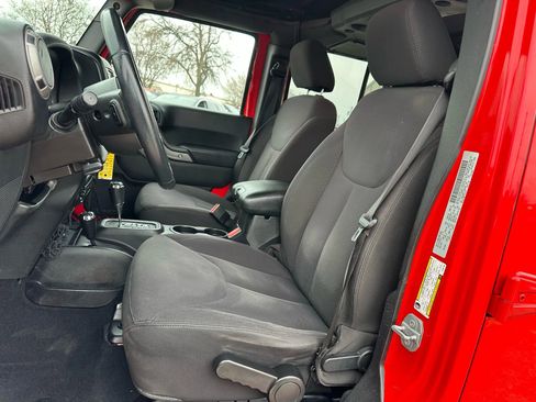 Used 2015 Jeep Wrangler Unlimited Sport w/ Quick Order Package 24S image 14