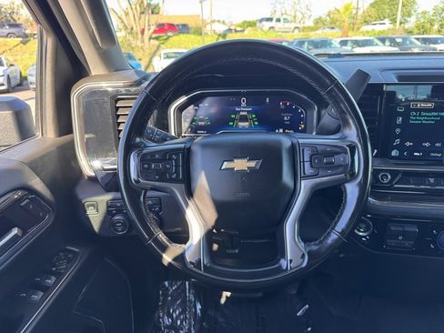 Used 2024 Chevrolet Silverado 2500 LT w/ Convenience Package image 21