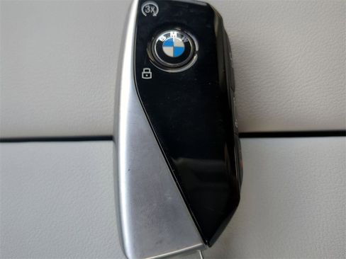 Certified 2023 BMW X7 xDrive40i w/ Parking Assistance Package image 31