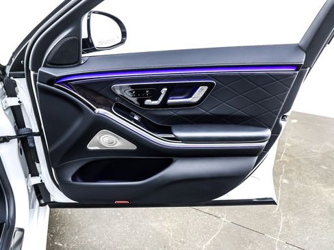 Certified 2022 Mercedes-Benz S 580 4MATIC Sedan image 26