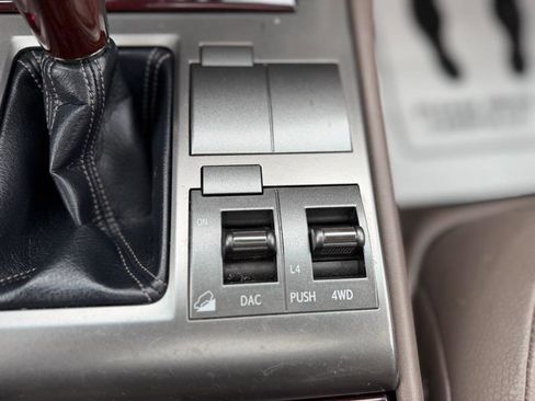 Used 2018 Lexus GX 460 Premium w/ Premium Package image 48