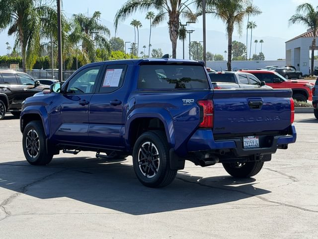 Used 2025 Toyota Tacoma TRD Sport AWD/4WD image 8