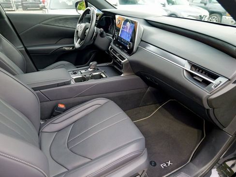 Used 2023 Lexus RX 350 F Sport image 36