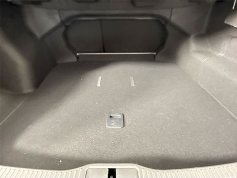 Certified 2025 Toyota Crown AWD/4WD image 35