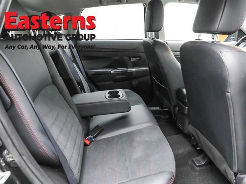 Used 2024 Mitsubishi Outlander Sport SE image 39