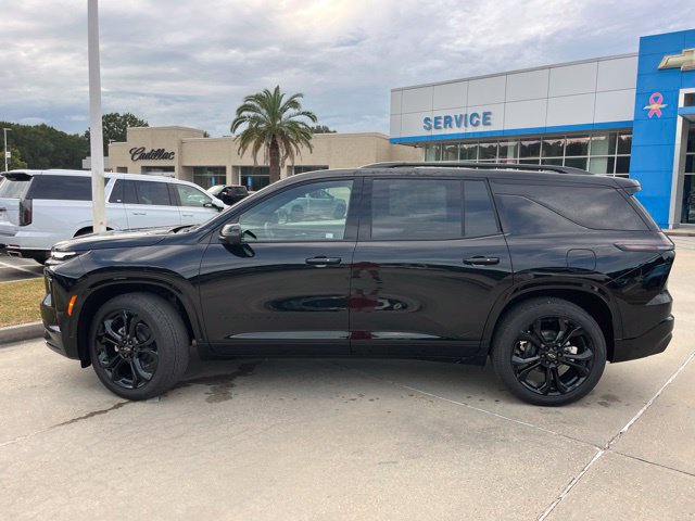 New 2027 Chevrolet Traverse RS w/ LPO, Floor Liner Package FWD image 3