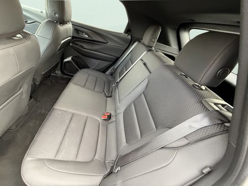 Used 2023 Chevrolet TrailBlazer RS w/ Convenience Package FWD image 11