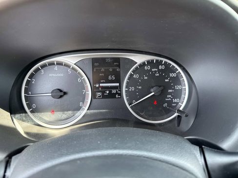 New 2025 Nissan Kicks Play S image 30