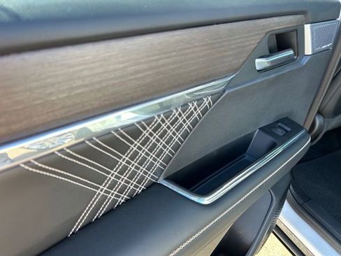 Used 2024 GMC Acadia Denali w/ Super Cruise Package image 23