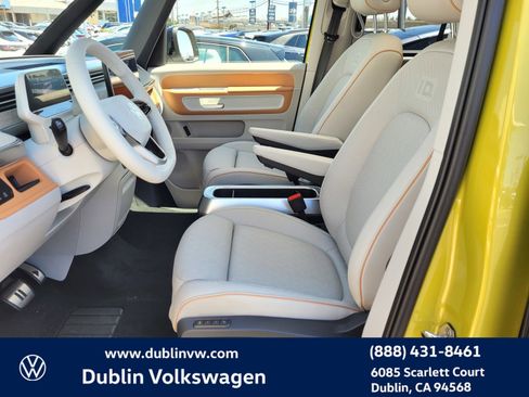 New 2025 Volkswagen ID. Buzz Pro S Plus image 14