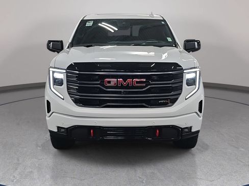 Used 2025 GMC Sierra 1500 AT4 w/ AT4 Premium Package AWD/4WD image 2