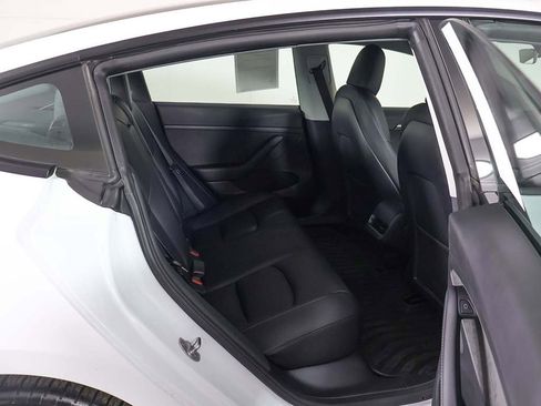 Used 2022 Tesla Model 3 Long Range image 32