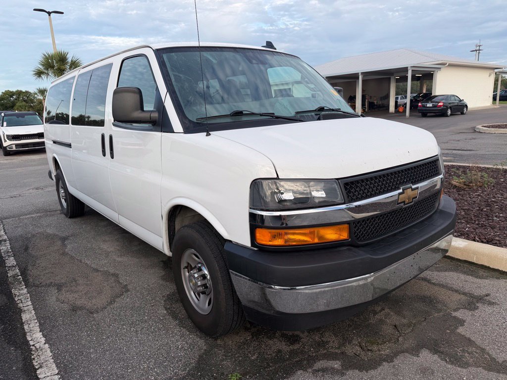 Used 2024 Chevrolet Express 3500 LT w/ LT Preferred Equipment Group RWD image 1