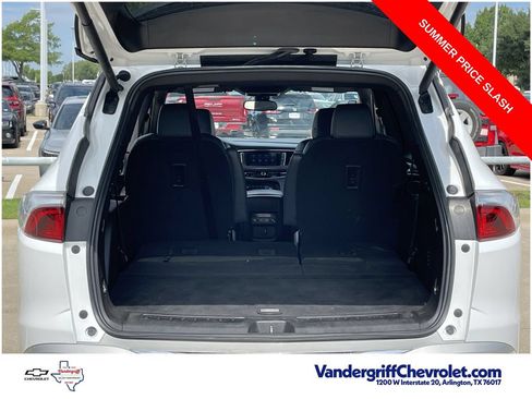 Certified 2022 Buick Enclave Essence FWD image 28