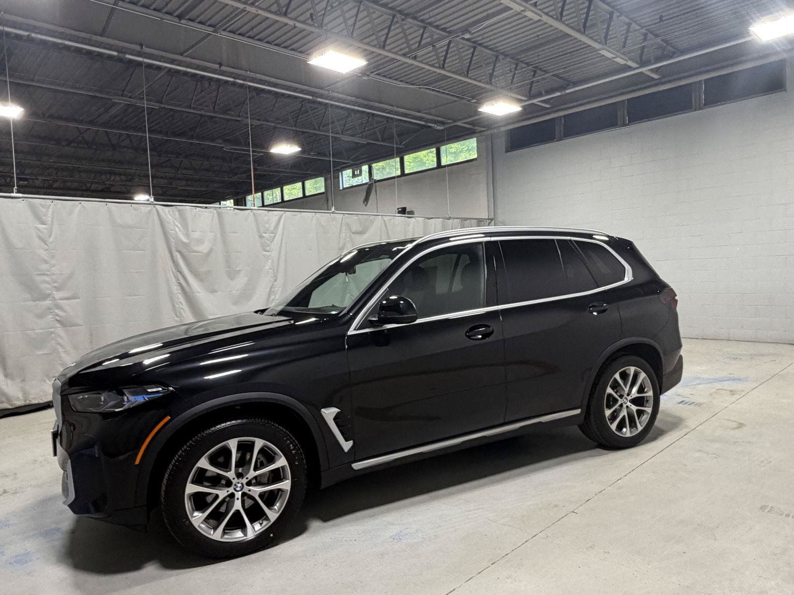 Used 2024 BMW X5 xDrive40i w/ Premium Package AWD/4WD image 14