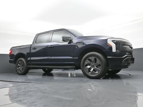 Used 2023 Ford F150 Lightning XLT w/ Equipment Group 312A High image 22