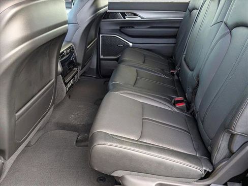 New 2026 Jeep Grand Wagoneer Limited image 16